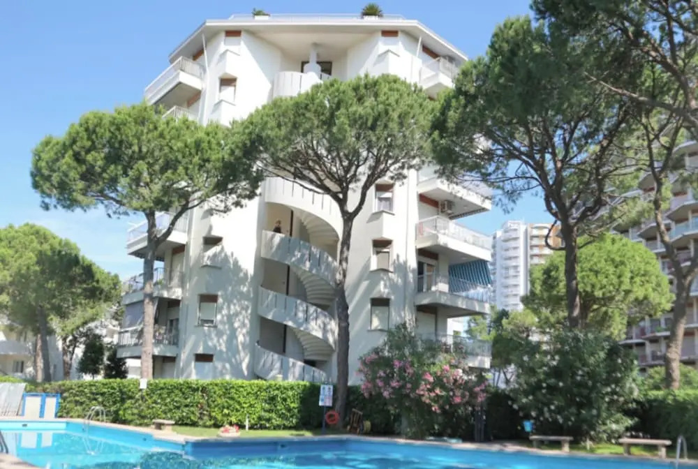 Comfortable Apartment in a Residence With Pool