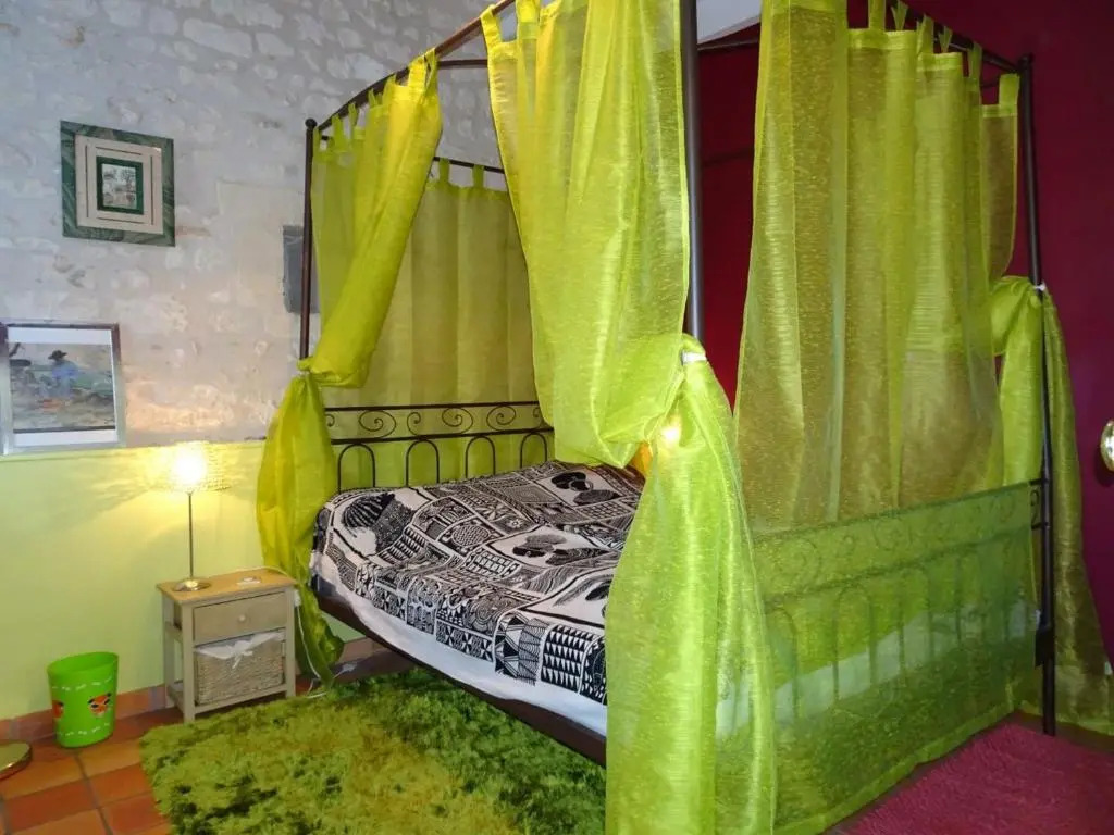 Gîte de charme avec piscine et sauna en Touraine, proche Châteaux de la Loire et Futuroscope - FR-1-381-323