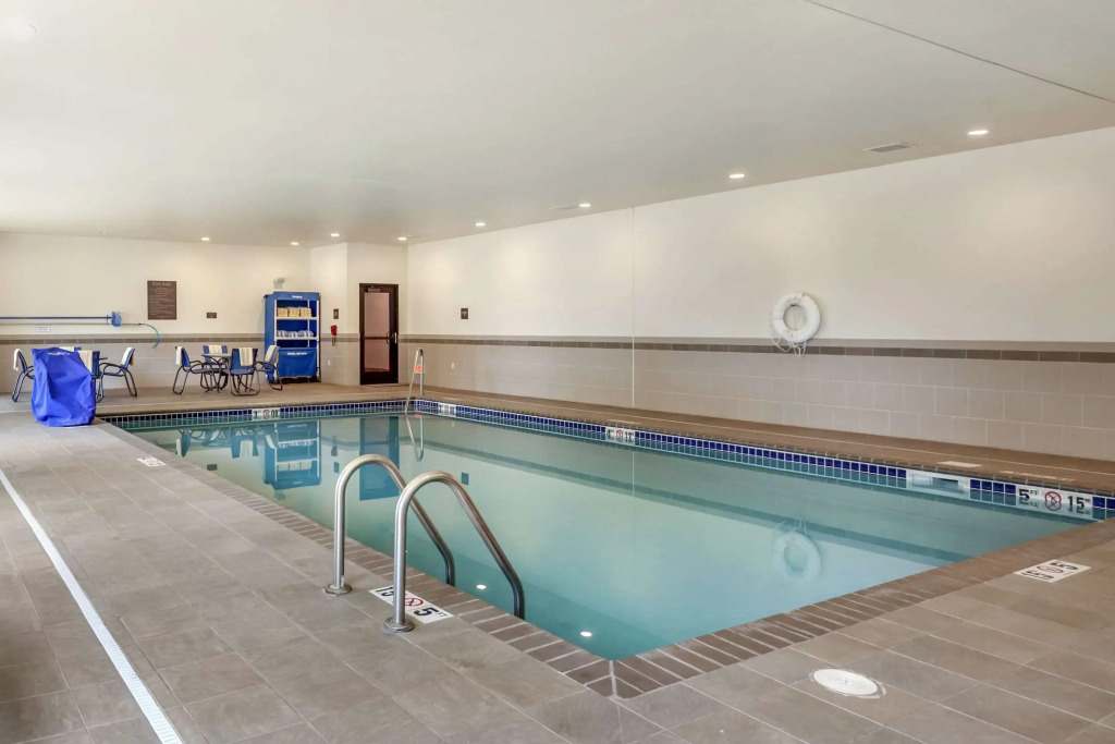 Comfort Inn & Suites Avera Southwest