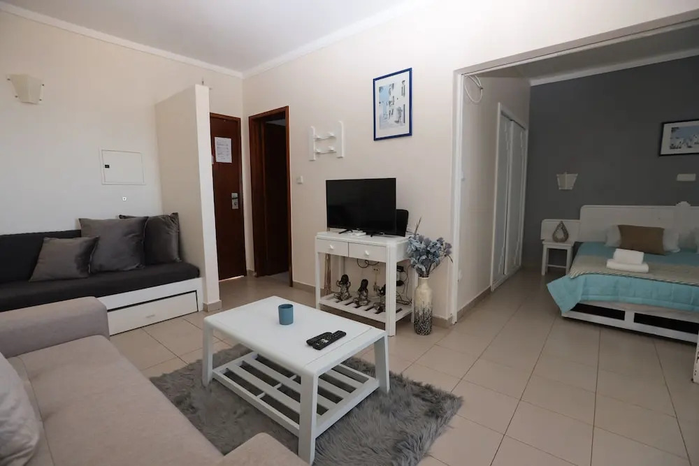 Modern Apartment Close Near Beach in Portimao, PT