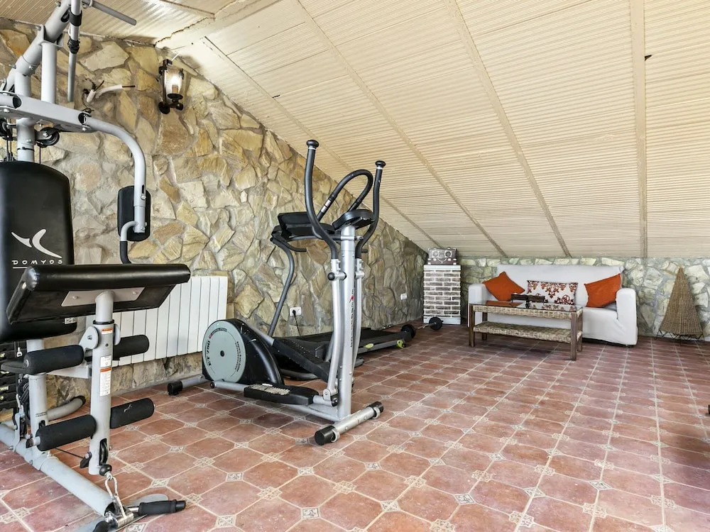 Vintage Holiday Home in Ronda with Hot Tub
