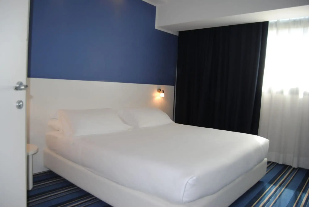 Neo Hotel