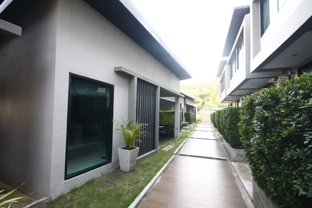 Summer Pool Villa Koh Larn