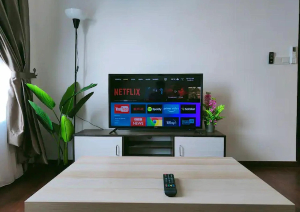 2R2B City View Cozy Home @ Bukit Rimau, 8 Pax, Wifi
