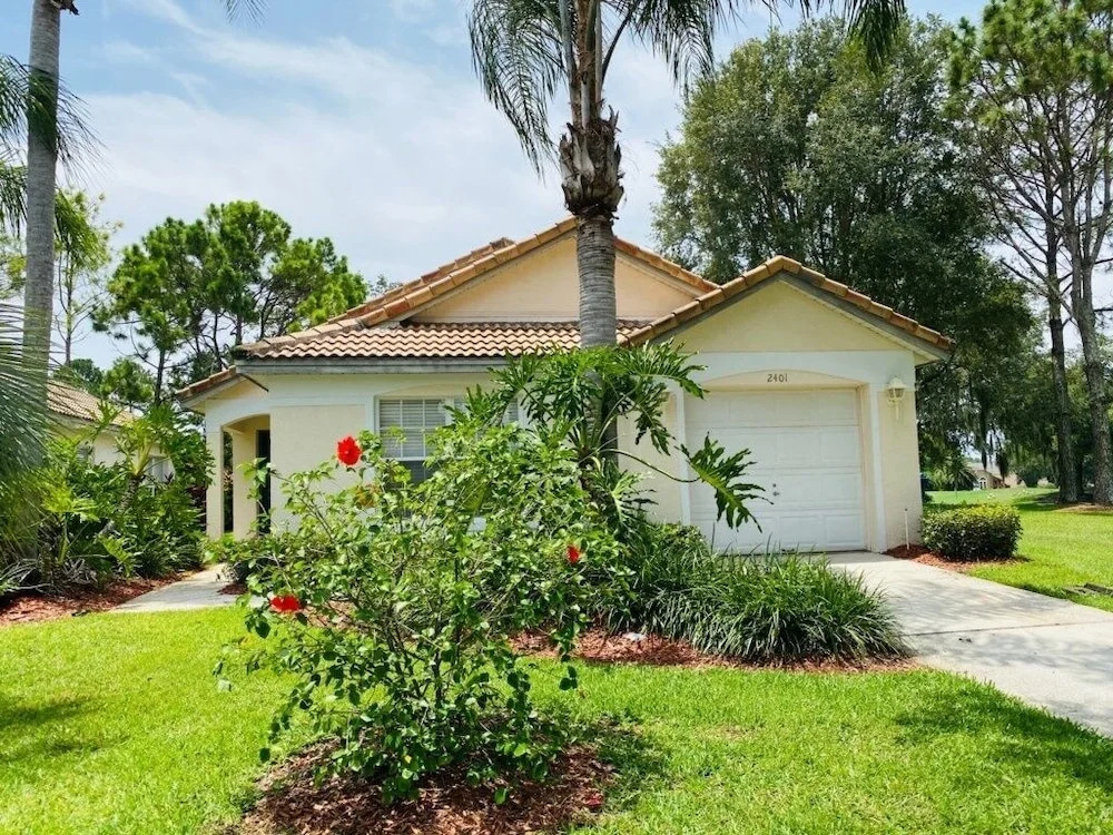Southern Dunes Beautiful Home! 3 Bedroom Home by RedAwning