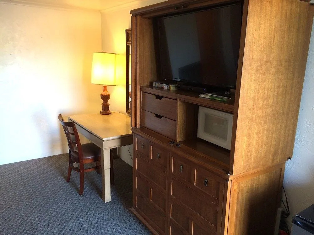 Connell Inn and Suites