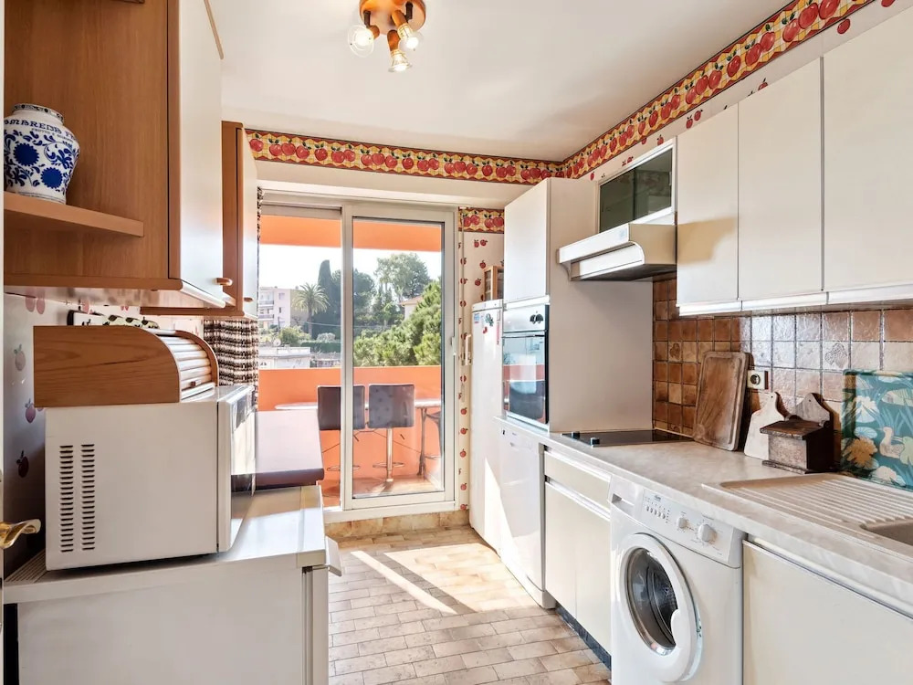 Aesthetic Apartment in Nice With Swimming Pool