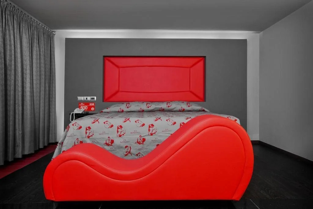 Eurosuites Oceania - Adults Only