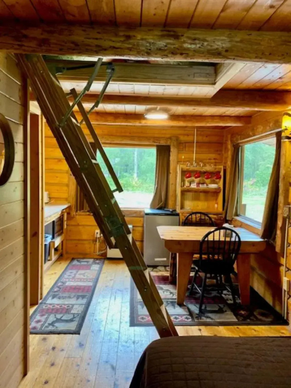 Meandering Moose Lodging