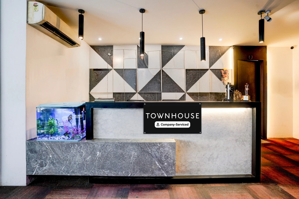 Townhouse PBG Mall Vashi