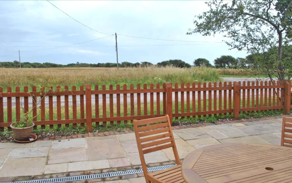 Honeysuckle Lodge, Ham 57641