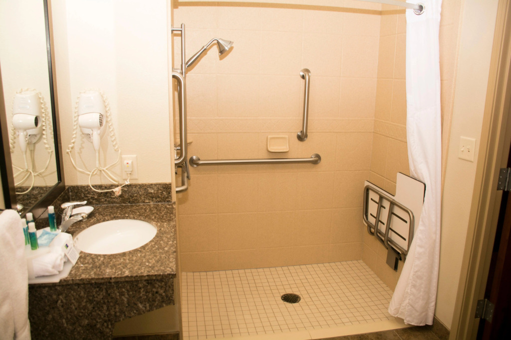 Holiday Inn Express & Suites - Mason City by IHG