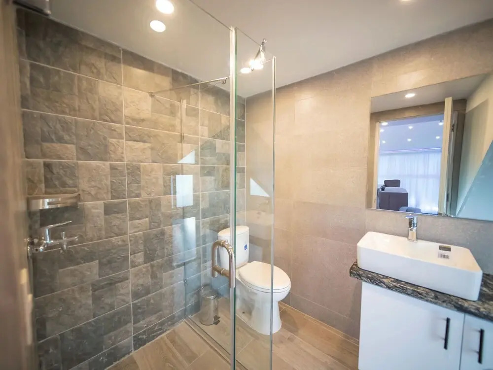 3BR Luxury Penthouse, 300m From Beach!