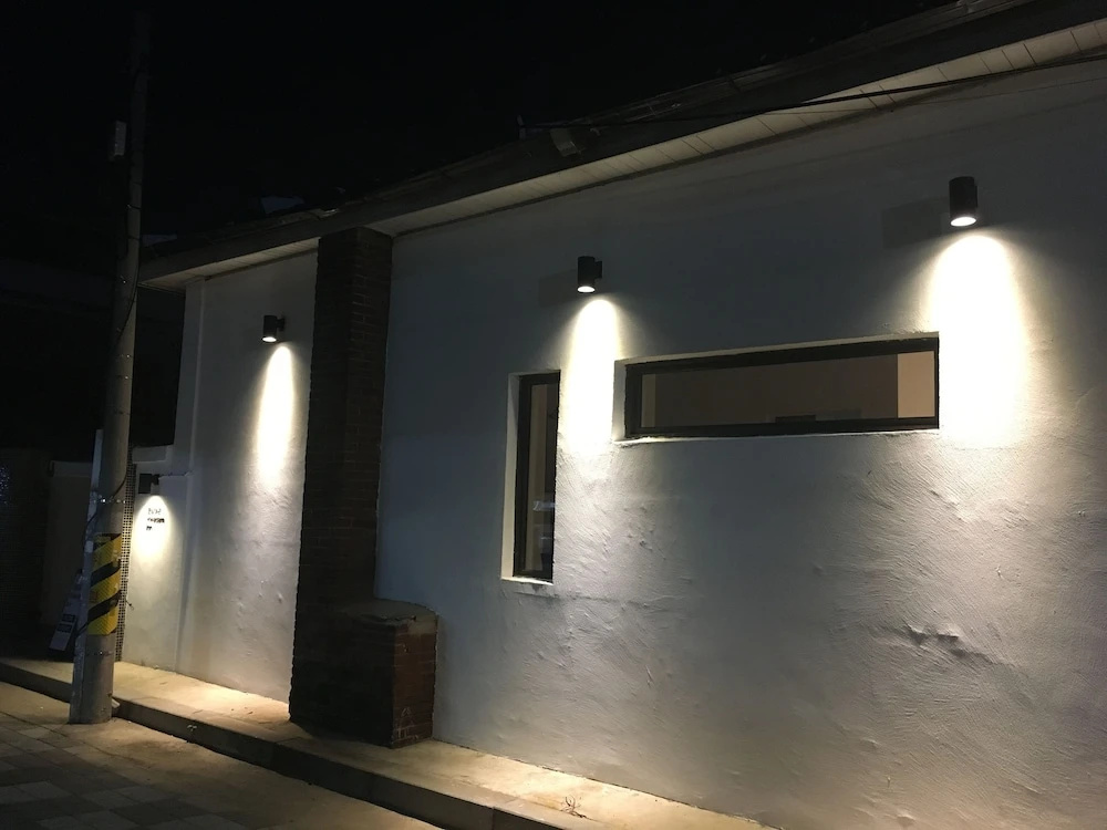 Hwadam Inn