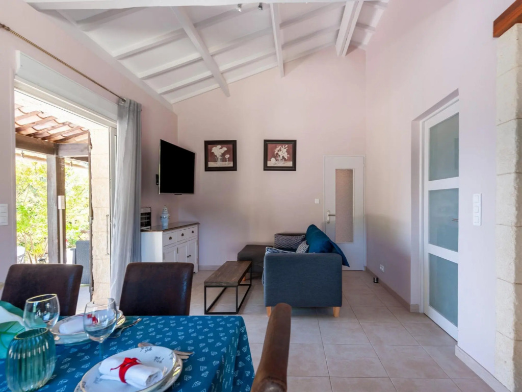 Villa Jenuska, Attractive holiday home in Callian with private pool