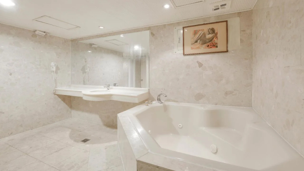Forbes Hotel