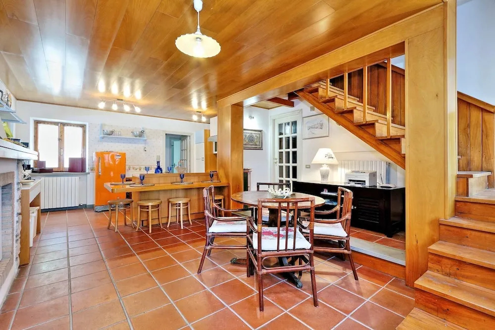 Villa With Private Pool and Garden in Private Location