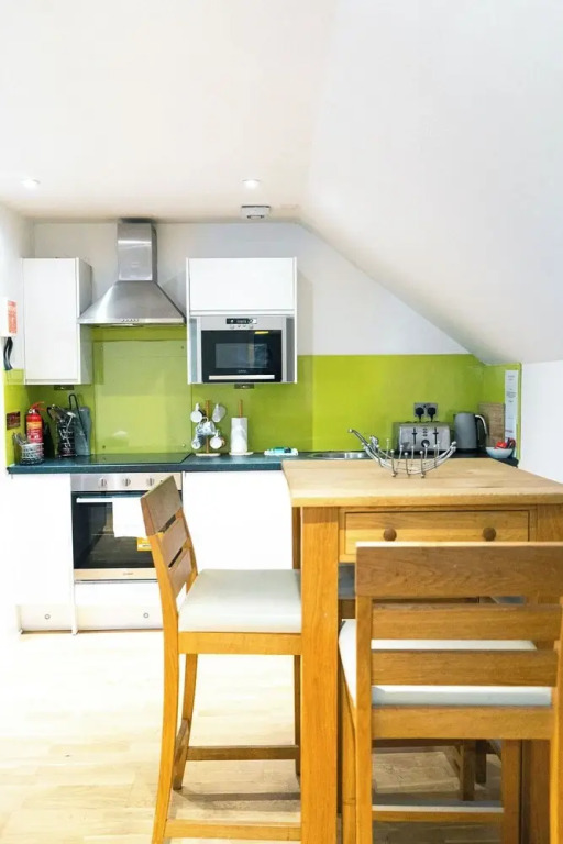 JOIVY Adorable Flat Near Fountain Park W/ Parking