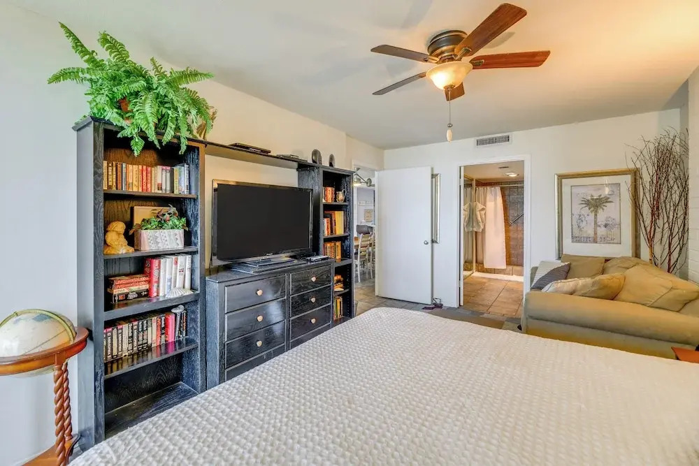 7th-floor Oceanfront Unit w/ Pools in Port Aransas