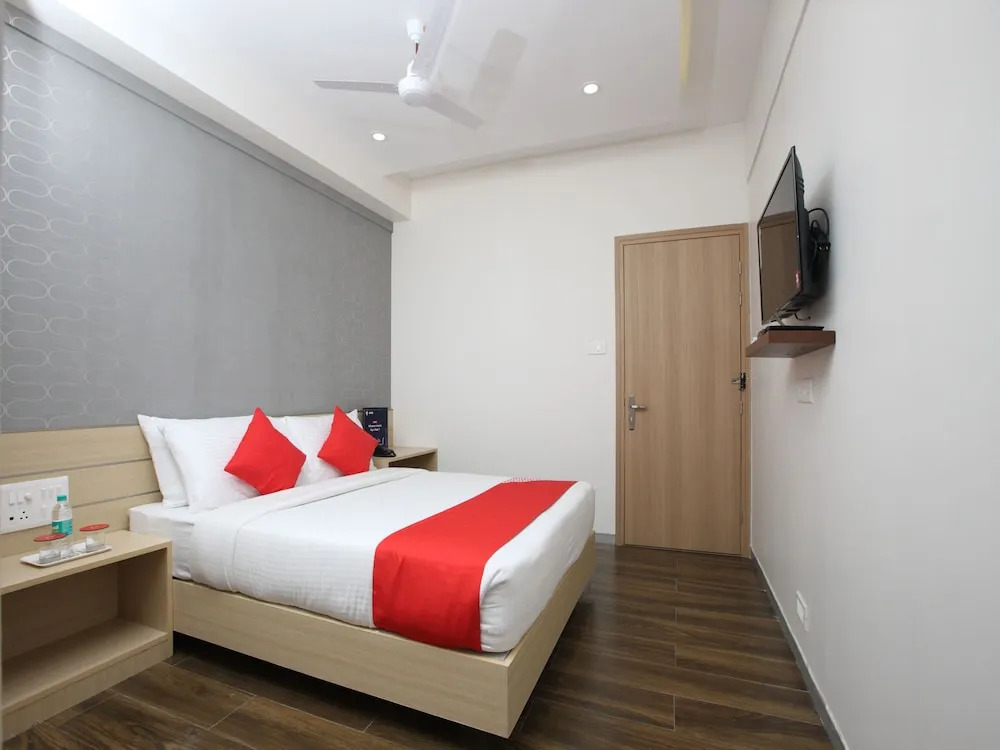 OYO 12236 The Pearl