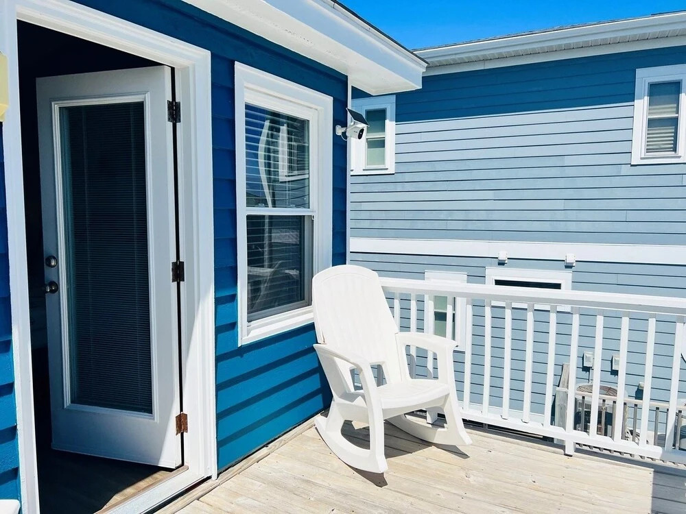 Just Breeze 'N - 4 Br Home
