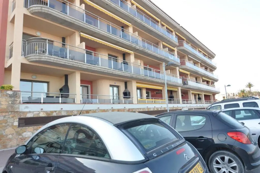 Apartment in Empuriabrava Near the Beach