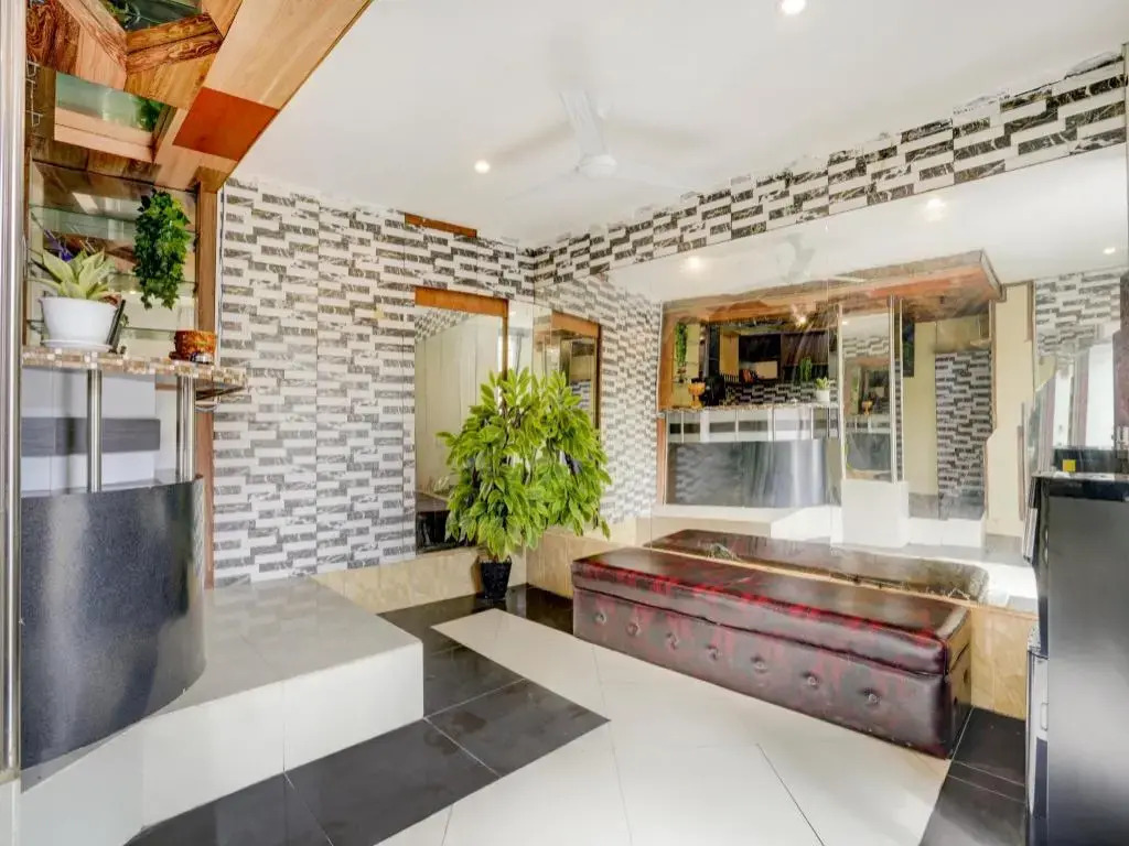 OYO 90131 Liberty Guest House
