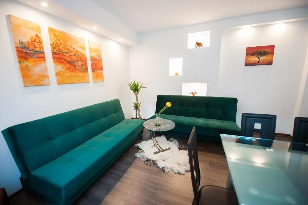 Vilnius Old Town, 3 BDR Penthouse, 100 m2 with Terrace