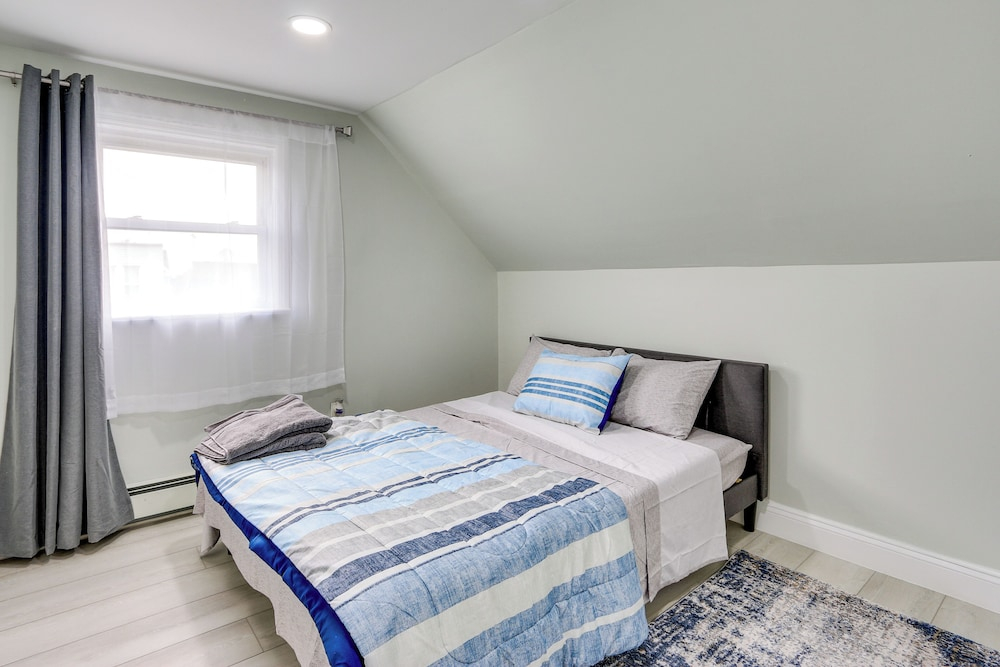 Jersey City Vacation Rental ~ 8 Mi to Nyc!