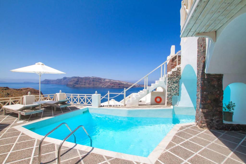 Oia Mare Villas