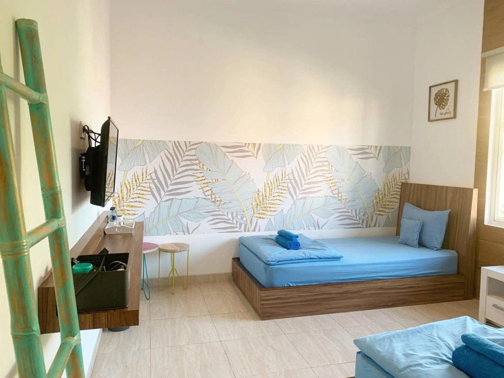 Beach Hut Hostel