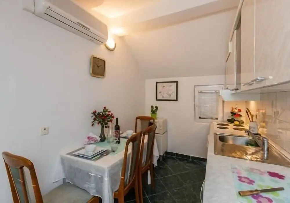 Apartments Roda