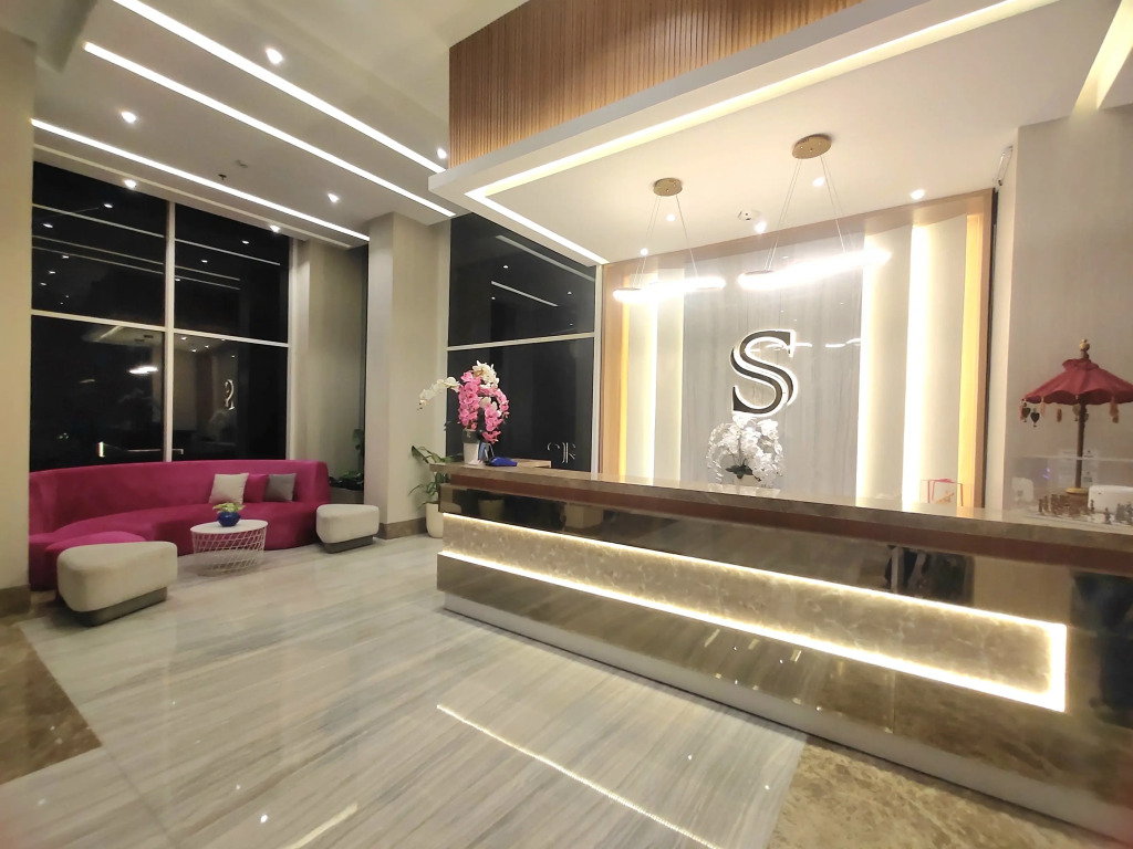 Surabaya River View Hotel