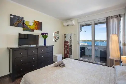 Apartment Arena