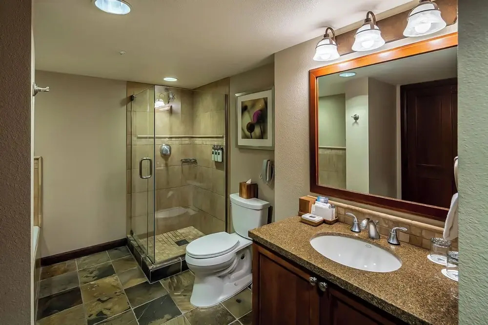 Sweeping Views & Access to Slopes: Everline Condo