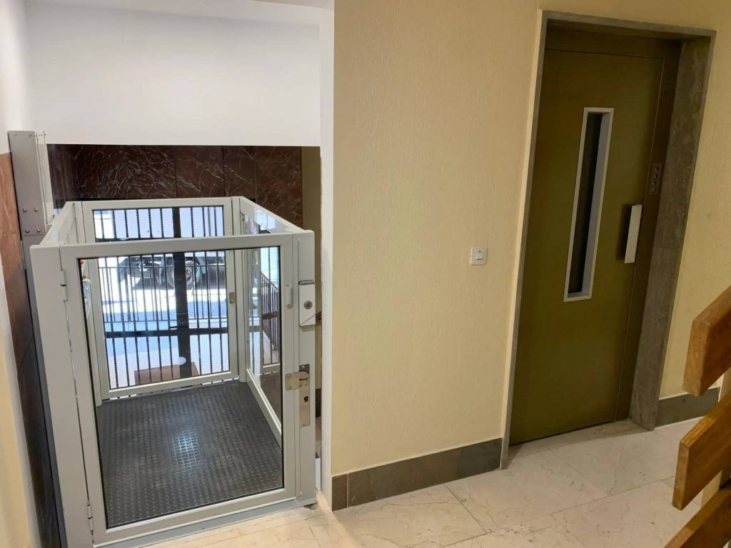 Apartamentos Suites Torr Av América - López de Hoyos