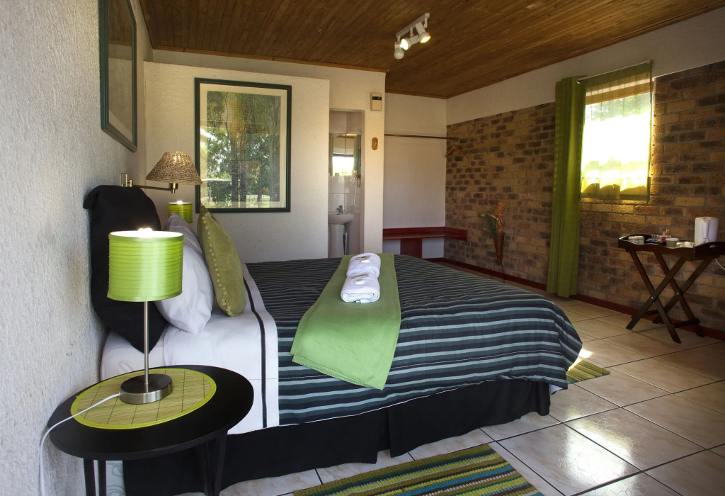 Airport Bird & Game Lodge
