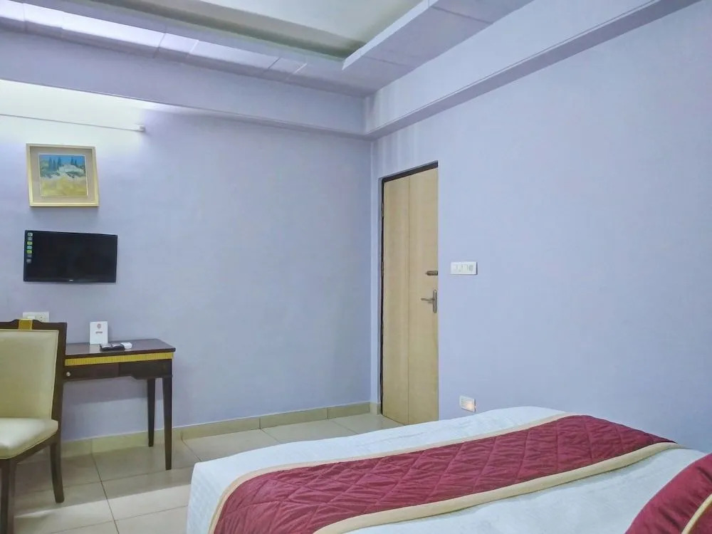 OYO 10479 Sree Sai Comfort