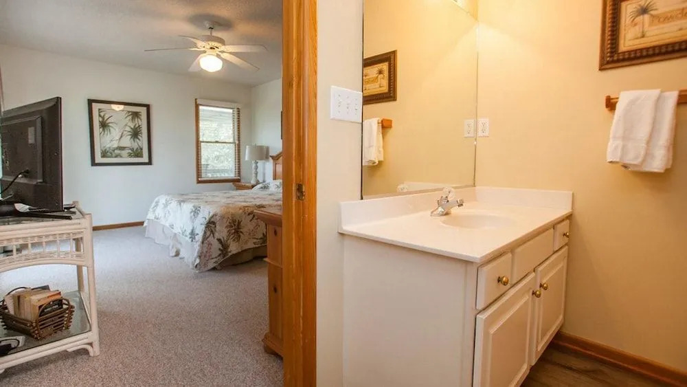 Sea for Miles - 5 Br Home