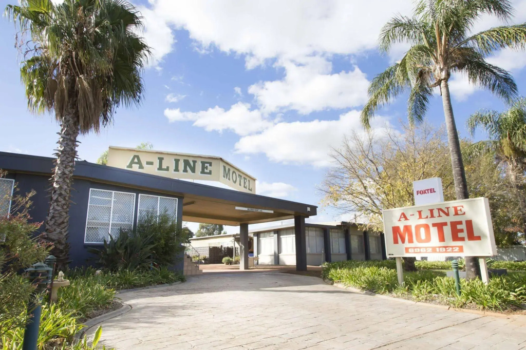 A Line Motel