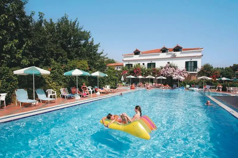Tara Beach Hotel