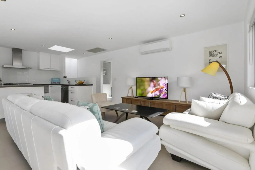 Seaview Tce Picture Perfect in Northern Sunshine Beach