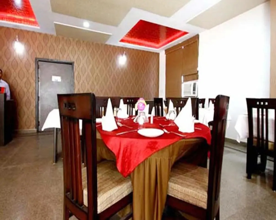 Hotel Taj Galaxy