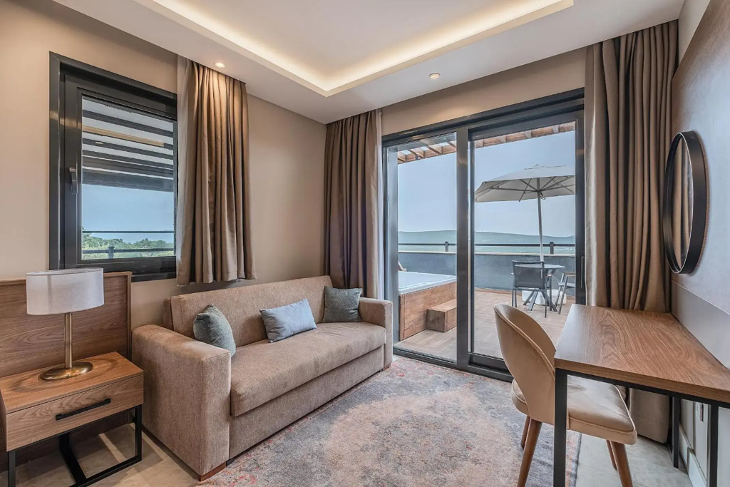 Montenegro Lodge