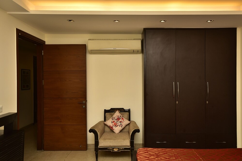 Woodpecker Service Apartments - Green Park