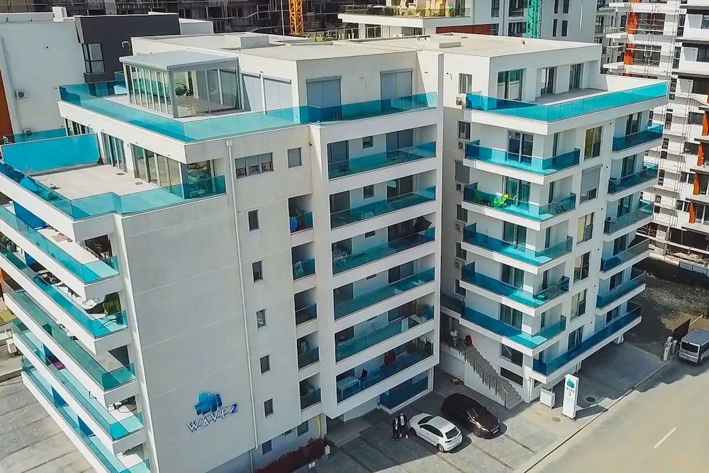 WAVE 3 Promenada Apartments