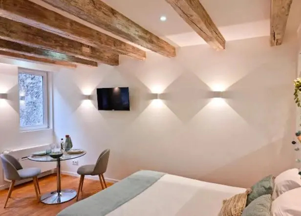Majord'Home Spa 4* - Le Bonbon -Cœur Vieille Ville
