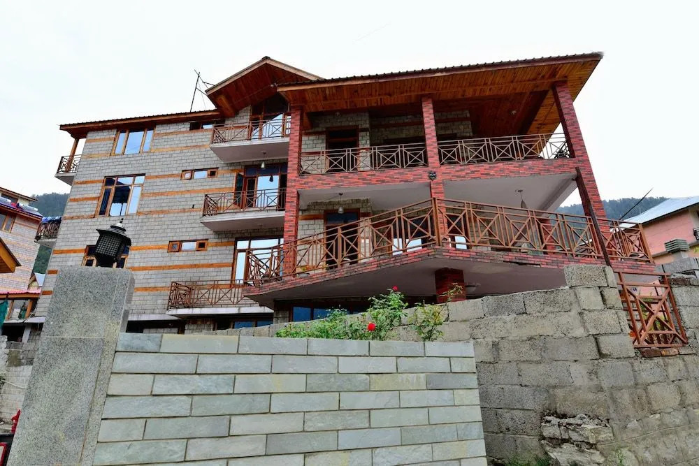 OYO 38759 Tara Cottages