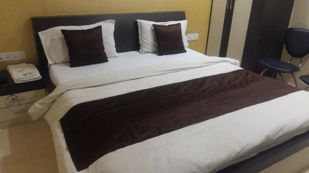 Hotel Rahul