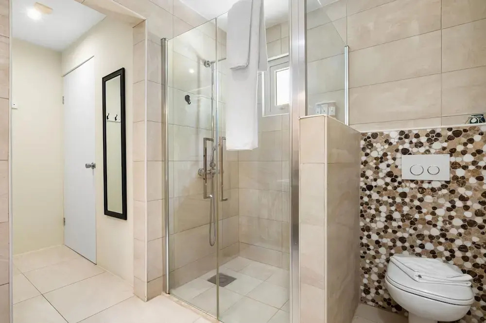 3BR 2BA Near Eagle Beach w Private Pool